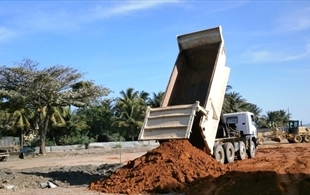 Construção de praça de pedágio 
